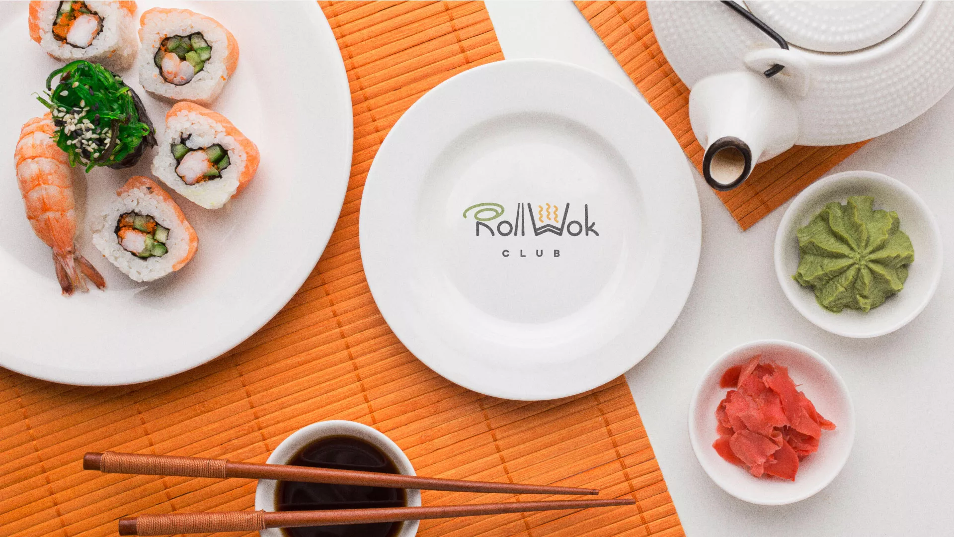 Разработка логотипа и фирменного стиля суши-бара «Roll Wok Club» в Калязине